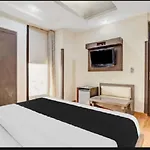 Om Sai Nath Hotel&Restaurant By WB Inn