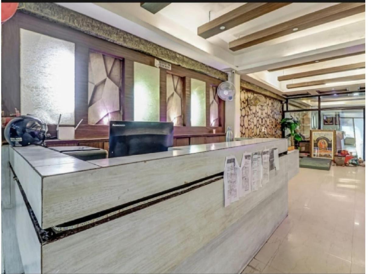 Om Sai Nath Hotel&restaurant By Wb