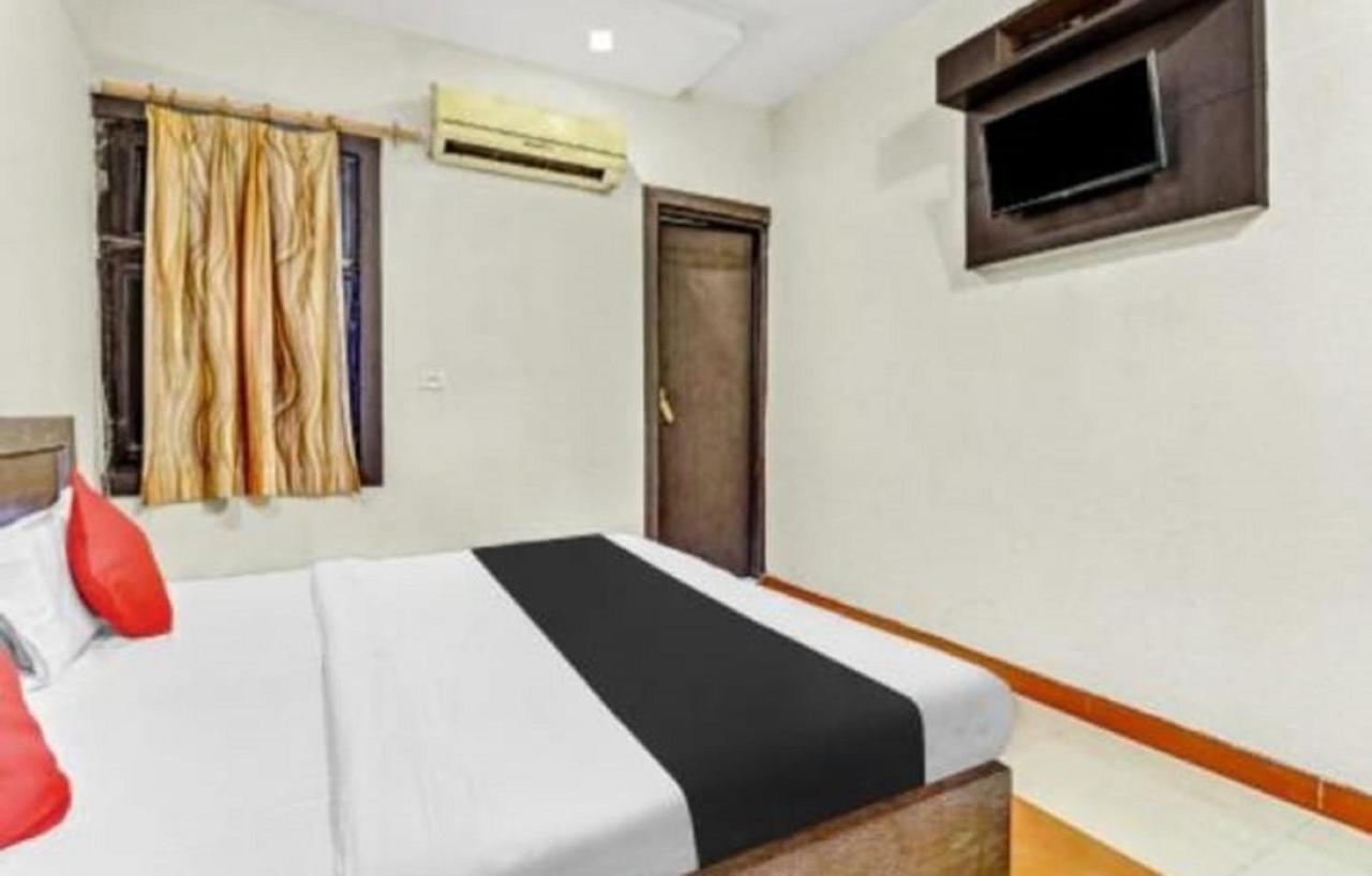 Hotel Om Sai Nath Hotel&restaurant By Wb
