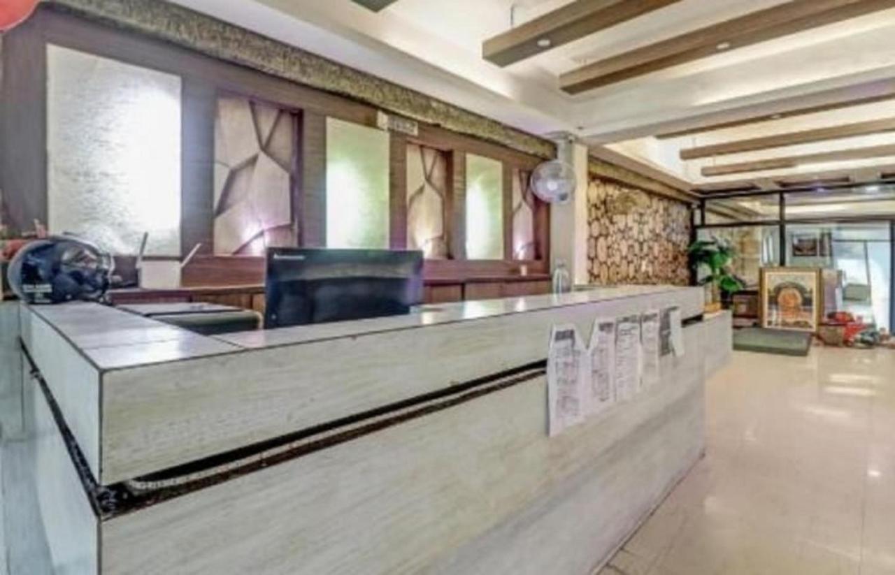 Hotel Om Sai Nath Hotel&restaurant By Wb
